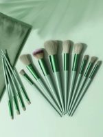 Maange 13pcs Makeup brush set green