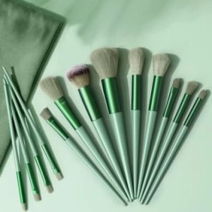 Maange 13pcs Makeup brush set green